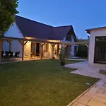 Quality Wellness Βίλα *